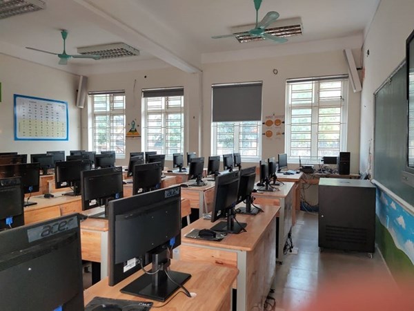 Trường THCS Cao Bá Quát triển khai thí điểm Thư viện điện tử